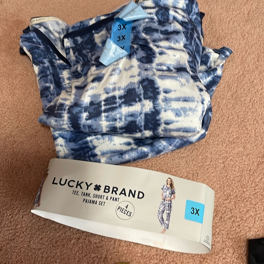 Lucky brand 4 pieces pajama set ,brand new - Picture 3 of 12